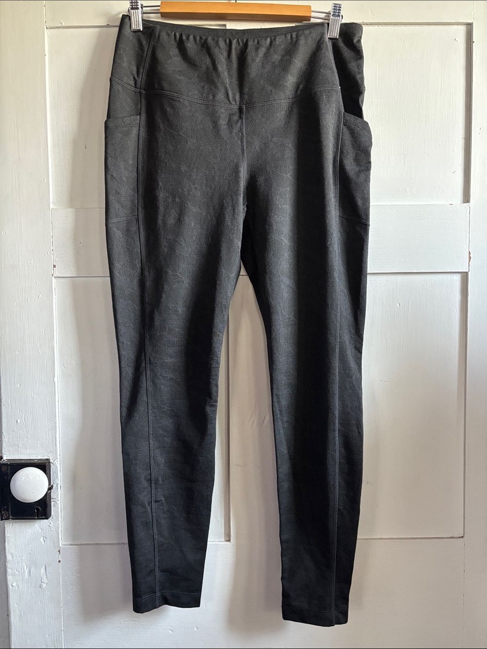 Mondetta Luxury Performance Black Women's Leggings Side Pockets Size Large L